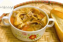 Đổi vị cho Ngày Gia đình Việt Nam với món phá lấu lòng heo
