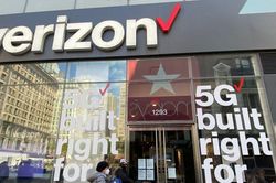 Verizon ngừng quảng cáo trên Facebook và Instagram