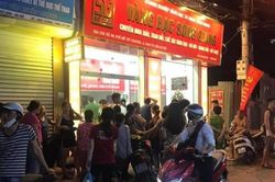 Ăn mặc lịch lãm đi cướp tiệm vàng, tên cướp tẩu thoát ngay trong đêm