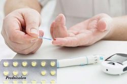 Dùng prednisolon ở bệnh nhân đái tháo đường: Cảnh báo những tác dụng phụ nguy hiểm