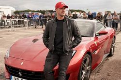 MC kênh Top Gear suýt mất mạng khi đang ghi hình với siêu xe Lamborghini
