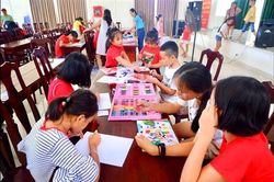 Trại hè 'Thiếu nhi với biển, đảo quê hương'