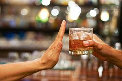 6 thay đổi trong cơ thể khi ngừng uống rượu bia