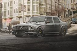 Loạt SUV hầm hố hóa sedan sang trọng và lạ mắt