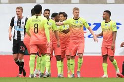 Thổi bay Newcastle, Man City hẹn Arsenal ở Wembley