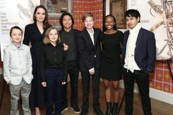 Cuộc sống hiện tại của những đứa trẻ nhà Pitt-Jolie