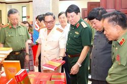 Phát huy trách nhiệm nêu gương, tính tiên phong, gương mẫu trong toàn lực lượng CAND