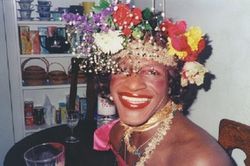 Marsha P. Johnson trên biểu trưng của Google ngày hôm nay là ai?