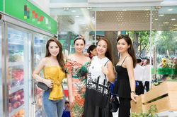 Nghi vấn MC Vân Hugo mang thai với bạn trai đại gia