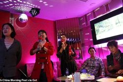 Người phụ nữ suýt chết vì vỡ mạch máu não khi cố hát karaoke nốt cao