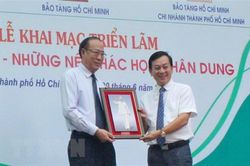 Trưng bày hơn 200 hình ảnh, tư liệu về Chủ tịch Hồ Chí Minh