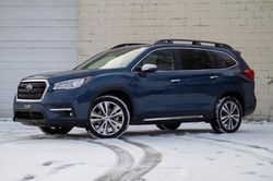 SUV hạng trung Subaru Ascent 2021 lộ diện, giá bán từ 773 triệu đồng