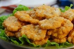Giòn, dai thơm nức chả mực Hạ Long