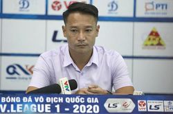 HLV V League liên tục mất việc