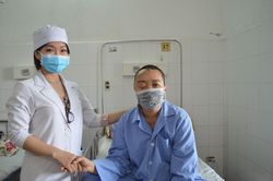 Suýt chết vì vỡ túi phình mạch máu não ở vị trí hiểm hóc