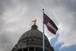 Mỹ: Chính quyền bang Mississippi ký ban hành luật sửa đổi cờ của bang