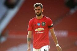 Sự thăng hoa của Bruno Fernandes 'bóc trần' vấn đề của M.U