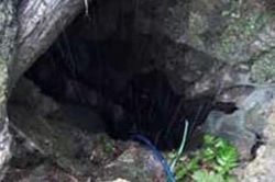 Cao Bằng: Ngộ độc khí thải dưới hang sâu 36m, hơn 10 người thương vong