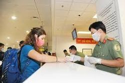 Quy định xuất, nhập cảnh của người nước ngoài vào Việt Nam