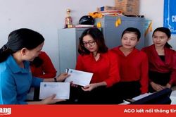 Thăm hỏi, hỗ trợ đoàn viên, người lao động có hoàn cảnh khó khăn do ảnh hưởng dịch bệnh COVID-19