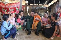 Người con của bản