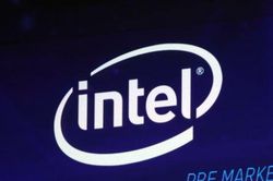 Hãng Intel ngừng cung cấp sản phẩm chip cho khách hàng Trung Quốc