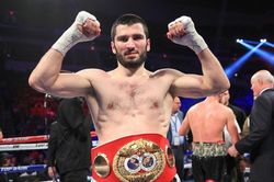 Beterbiev - 'độc cô cầu bại' có 100% chiến thắng knock-out