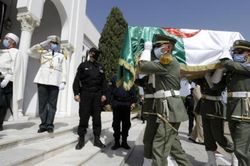 Pháp trao trả 24 hộp sọ của lính Algeria thời thuộc địa
