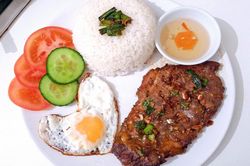 Cách làm cơm tấm sườn nướng chuẩn vị TP.HCM