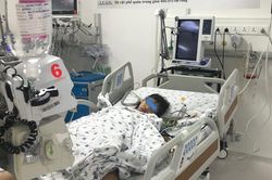 Nha sĩ làm chiếc răng sâu văng vào đường thở bé gái