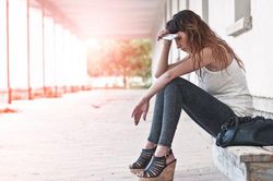 Em chồng lười làm, ăn trộm tiền và quần áo của tôi
