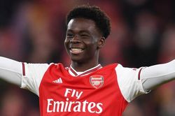 Bukayo Saka đi vào lịch sử Arsenal sau bàn thắng trước Wolves