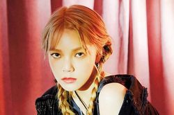 Nội bộ AOA lại dậy sóng, Mina đăng đàn vạch trần Jimin