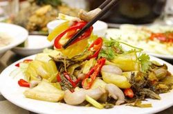 Cách làm bao tử cá basa xào dưa chua 'ngon nuốt lưỡi', cả nhà tranh nhau gắp