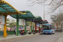 Đầu tư 600 nhà chờ xe buýt, 1.200 biển quảng cáo 1.000 tỷ cho 20 năm, đắt hay rẻ?