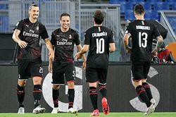 Milan: Kẻ phán xử cuộc đua Scudetto