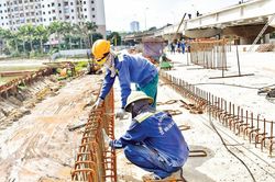Gấp rút hoàn thành tuyến đường vành đai 3 đi thấp qua hồ Linh Đàm