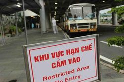 Đón và cách ly hơn 300 công dân về từ Malaysia
