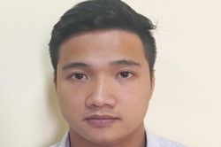 Giả vờ nhờ bé gái chở đi mua xăng rồi giở trò sàm sỡ