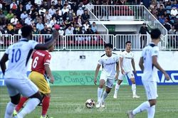 V. League 2020: Hoàng Anh Gia Lai giành 3 điểm đầy may mắn