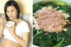 Những người cần nói không với canh cua đồng
