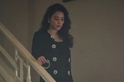 Lý Nhã Kỳ xuất hiện chớp nhoáng trong teaser MV kịch tính của Đàm Vĩnh Hưng
