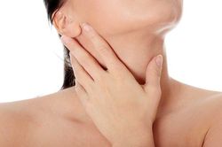 Sút cân mất kiểm soát coi chừng bạn đang mắc bệnh nguy hiểm