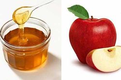 Đánh bay mụn đầu đen trong '1 nốt nhạc' với mặt nạ táo, bạn đã thử chưa?
