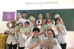 Một lớp học ở Vĩnh Phúc nhận thưởng gần nửa tỉ đồng vì có thành tích tốt trong kỳ thi Học sinh giỏi Quốc gia