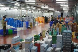 Đột kích kiểm tra kho hàng lậu ở thành phố Lào Cai