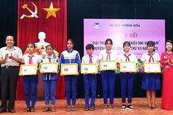 111 tác phẩm đạt giải 'Giải thưởng Mỹ thuật Thiếu nhi Việt Nam' huyện Hướng Hóa lần thứ XII