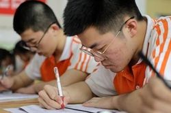 Kỳ thi Đại học mùa COVID-19 của 10,7 triệu sĩ tử Trung Quốc