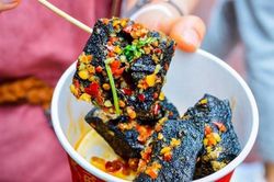 'Nhức mũi' món đậu phụ thối Hỏa cung điện trứ danh Trung Quốc