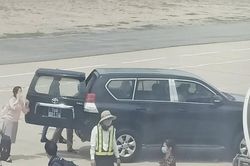 Giá thị trường của xe Toyota Land Cruiser Prado là bao nhiêu?